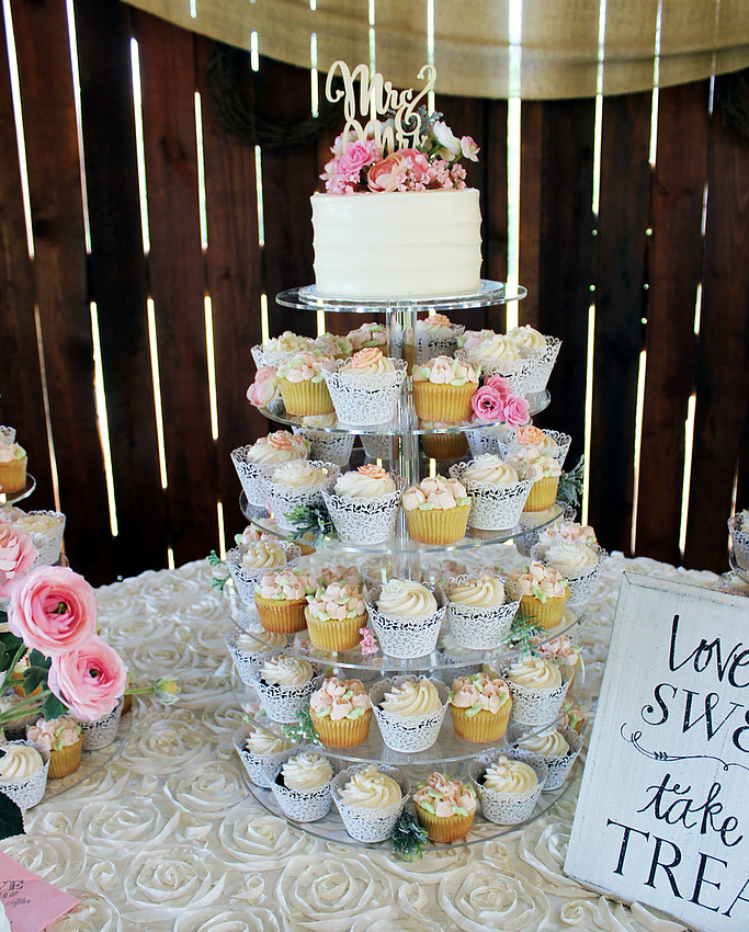 Floozie Pie Shop Wedding Cupcakes